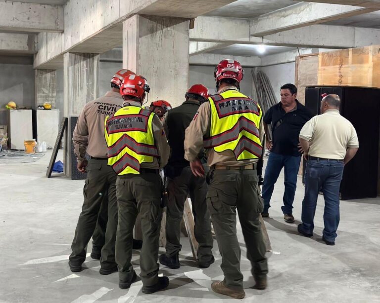 Clausura XXV Ayuntamiento de Tijuana construcción en colonia Madero