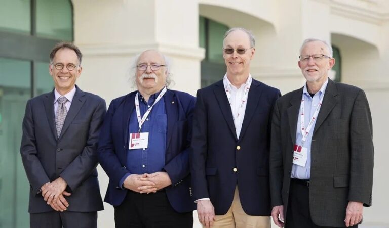 Premios Nobel advierten que Trump puede provocar 20 años de retraso