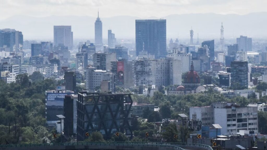 Inversión fija en México repunta 5%