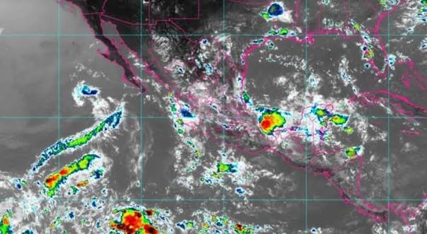 Conagua vigila dos zonas de baja presión