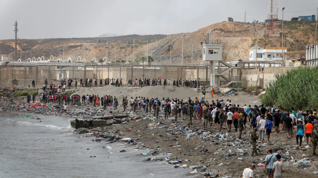 Trump compara a Estados Unidos con Ceuta por la migración y critica a los demócratas