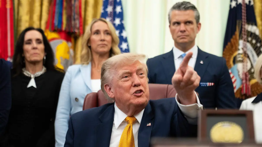 Trump advierte a Irán con un “golpe muy duro” si abandona las negociaciones