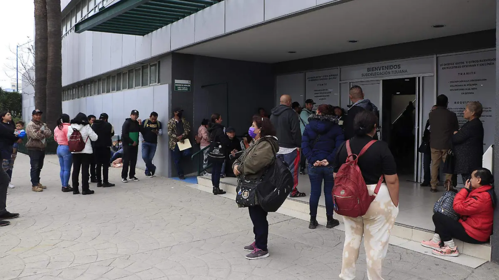 Médicos familiares del sector público trabajan rebasados, advierte asociación de especialistas