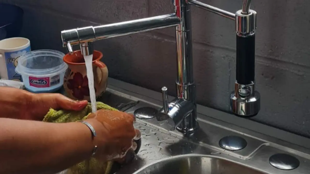 Adultos mayores pueden obtener descuento en recibo de agua