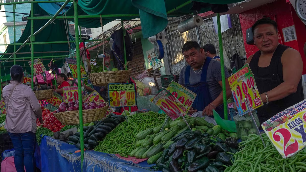La inflación en México aceleró a 3.26% anual durante la primera quincena de agosto