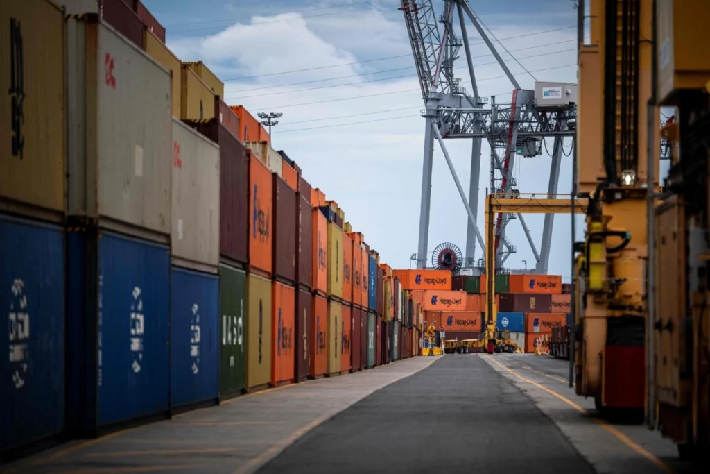 Exportaciones no automotrices crecen 45%