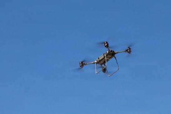 Drones en frontera vigilaban rutas de migrantes: Sedena