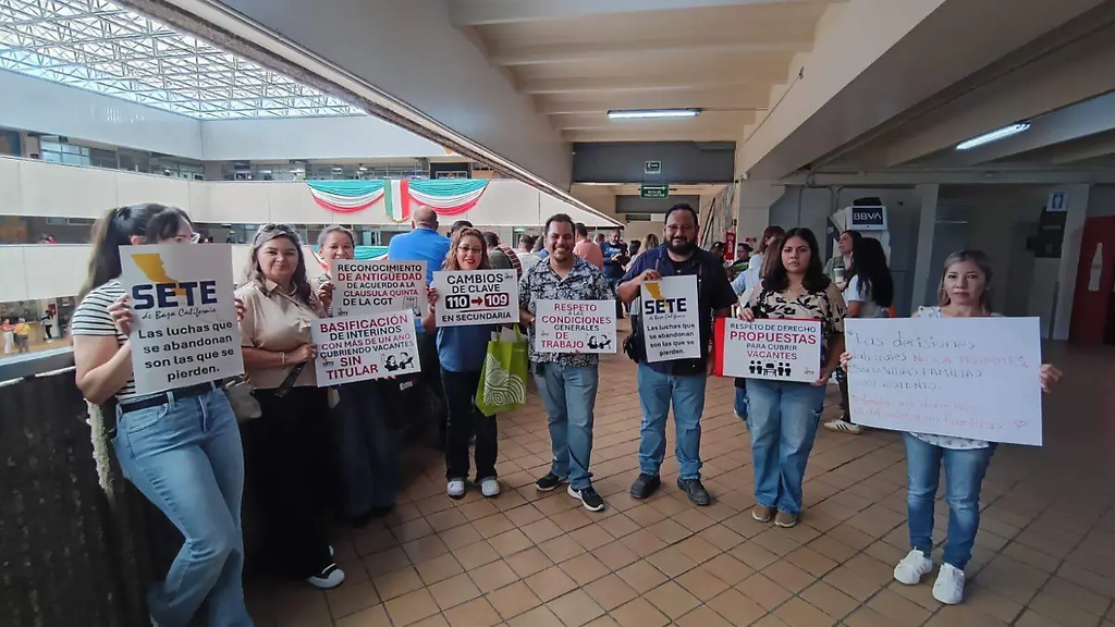 Maestros del SETEBC protestan por asignación de plazas en Tijuana