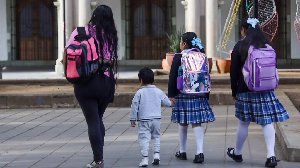 SEP aclara si habrá megapuente patrio en septiembre