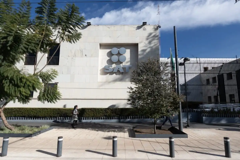 SAT endurecerá combate a evasión fiscal