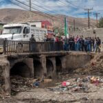 Refuerza Gobierno de Ismael Burgueño acciones preventivas con la limpieza del canal pluvial en la colonia El Pípila