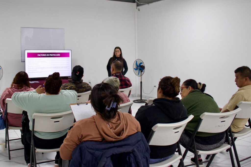 Refuerza XXV Ayuntamiento de Tijuana la salud mental y el bienestar familiar con el taller ‘Padres y Madres con Valor’