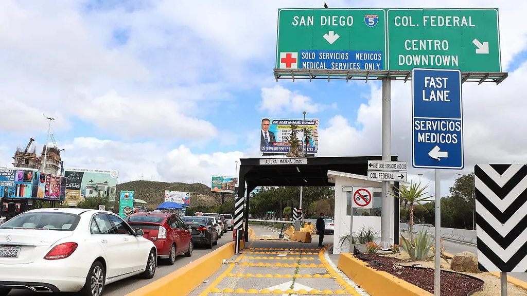 Pacientes recién operados enfrentan largas esperas en garitas
