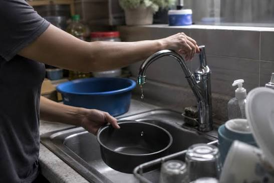 Fallas eléctricas afectan suministro de agua en 42 colonias de Tijuana