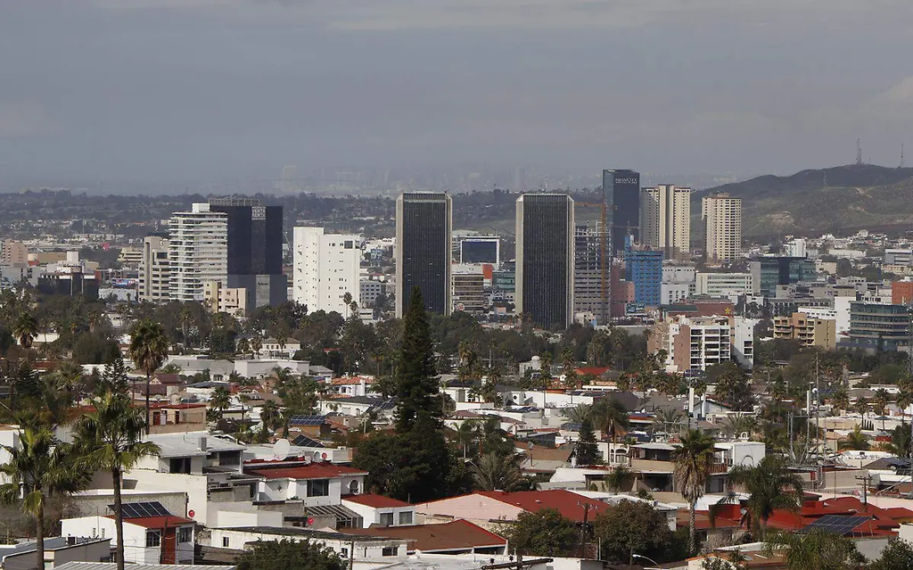 Tijuana proyecta más habitantes y analiza tren ligero
